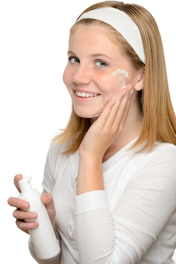 Lightweight moisturizer for oily skin providing hydration without greasiness